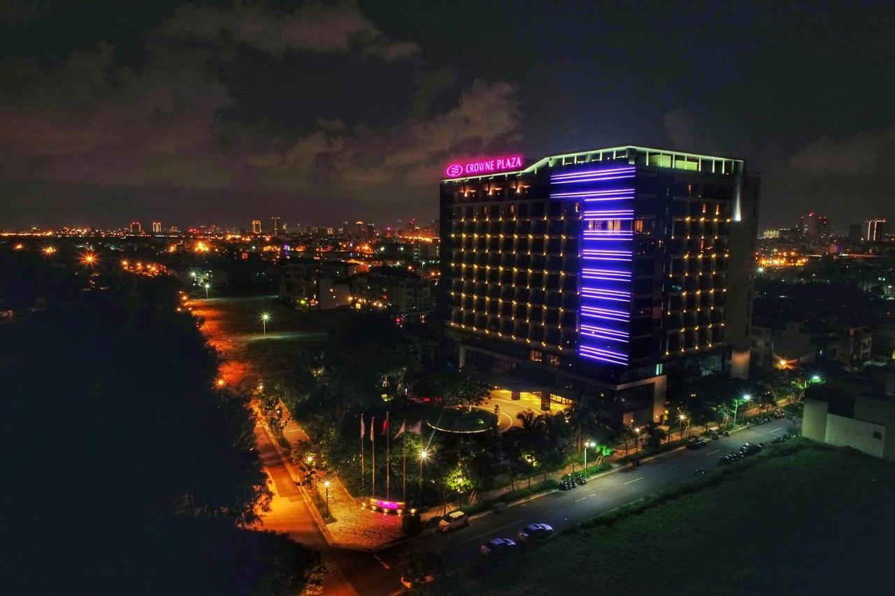 Crowne Plaza Tainan By Ihg Hotell Eksteriør bilde Crown Towers Manila