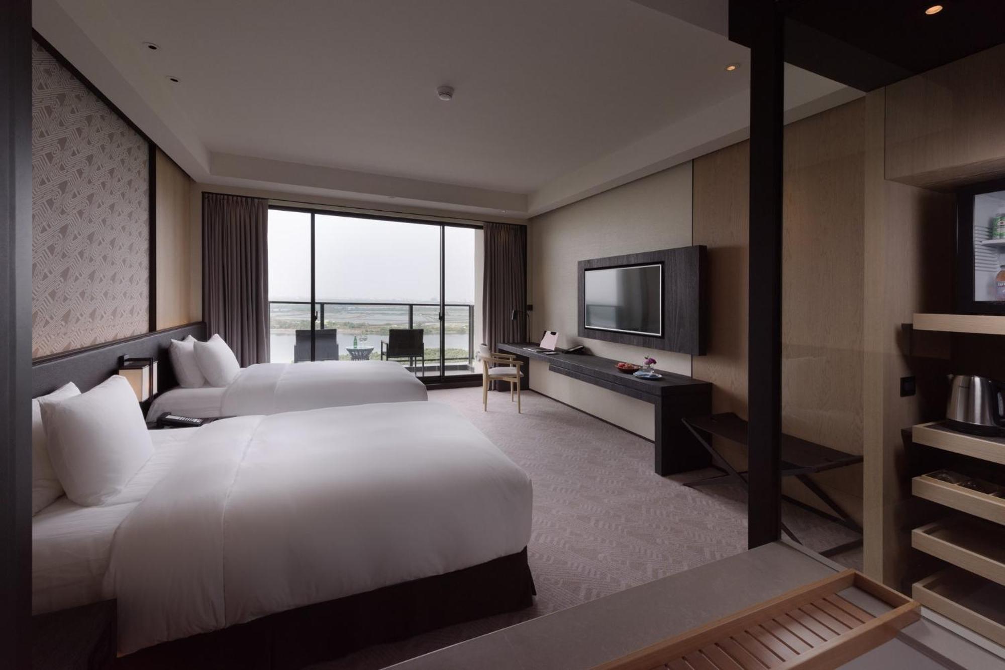 Crowne Plaza Tainan By Ihg Hotell Eksteriør bilde Deluxe Room